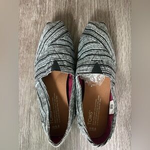 TOMS Women's Striped Black and White Flats